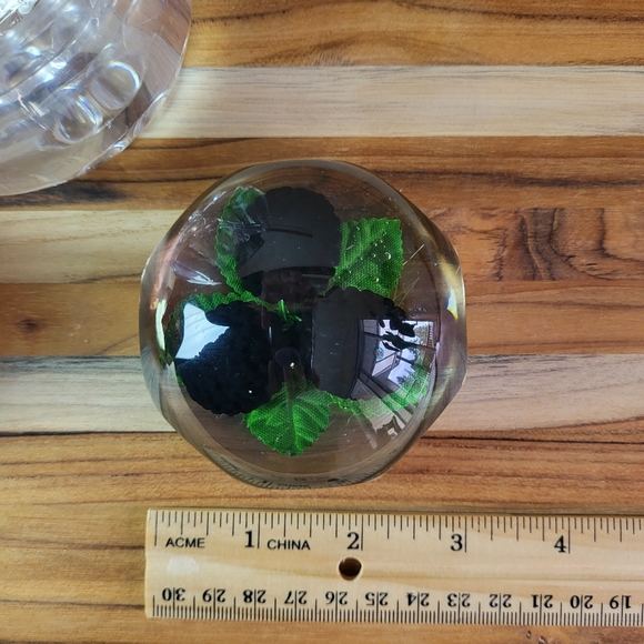 Vintage Jam Jar with 2 Lucite Lids, Blackberry and Raspberry, Plastic - Picture 8 of 9